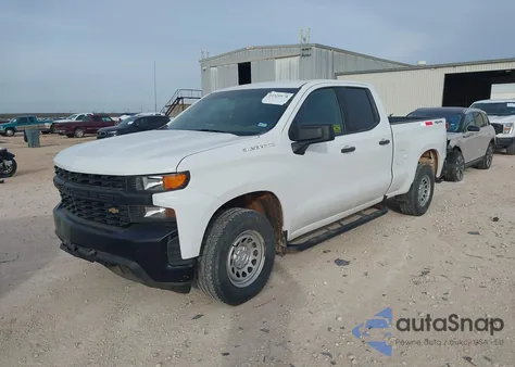 2021 Chevrolet Silverado 1500 4Wd Standard Bed Wt z USA, uszkodzony, nr VIN 1GCRYAEF2MZ216520
